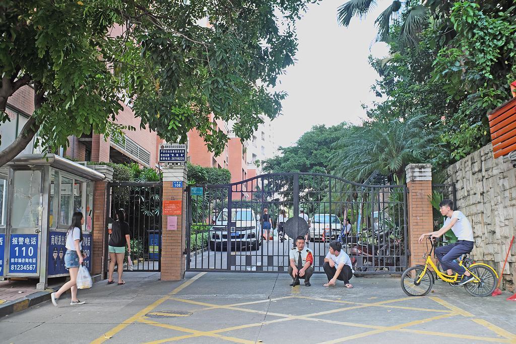 Xiaohua'S Home Dafen Branch เซินเจิ้น ภายนอก รูปภาพ